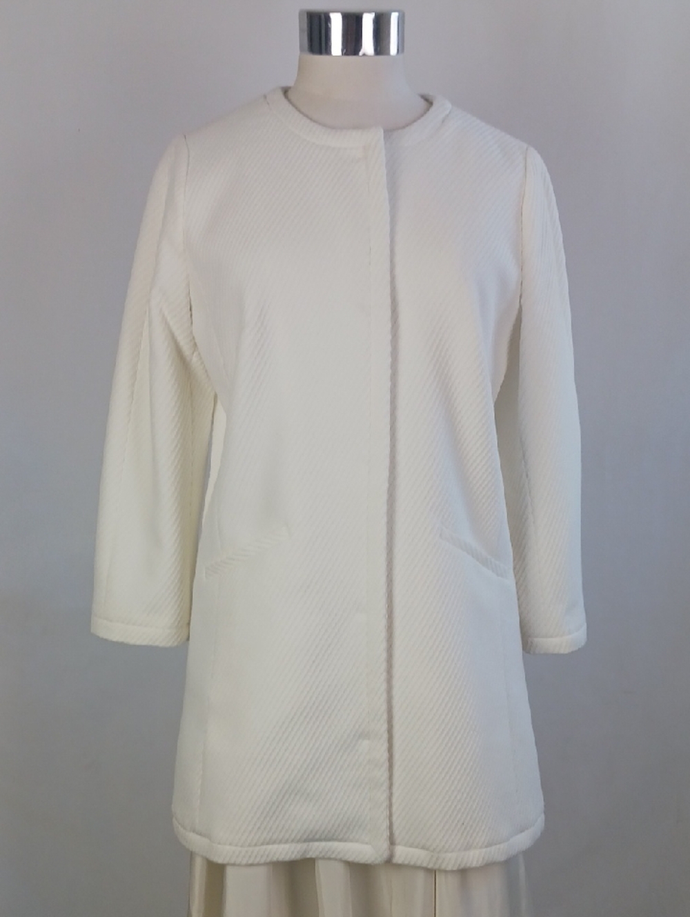 TALBOTS Cr 3/4 Snap Front Jacket.